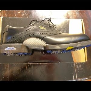 FootJoy Dry Joys golf shoes 9.5 LEATHER brand new